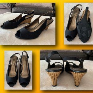 NWOT - Wedge Sandals - Natural Soul by Naturalizer